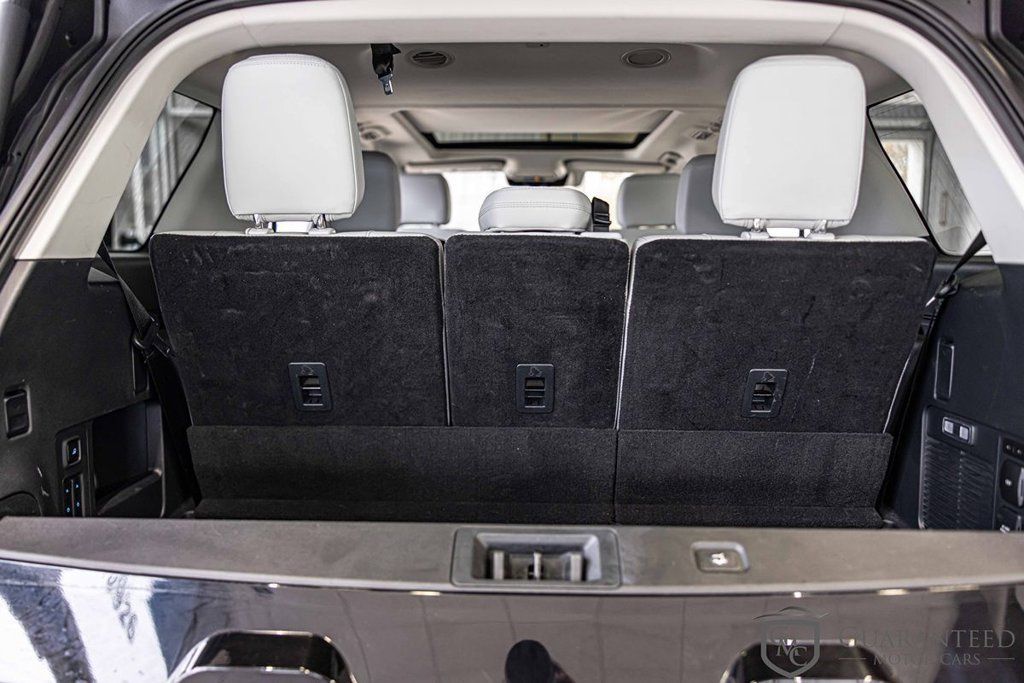 Used 2025 Ford Expedition Platinum AWD/4WD image 16