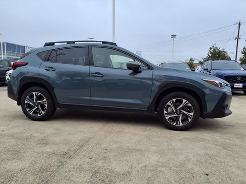 Certified 2025 Subaru Crosstrek 2.0i Premium image 8