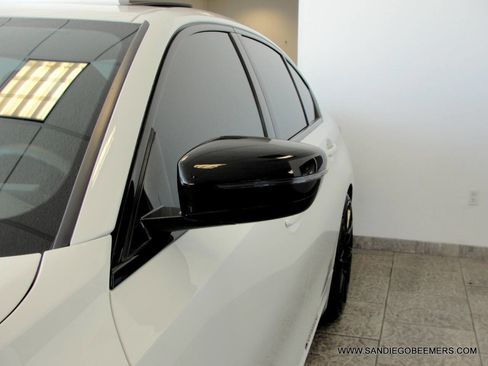 Used 2023 BMW 330i Sedan w/ M Sport Package RWD image 6