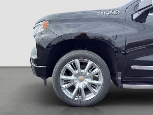 New 2026 Chevrolet Silverado 1500 High Country AWD/4WD image 16
