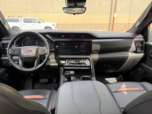 Used 2024 GMC Sierra 1500 AT4 w/ Technology Package AWD/4WD image 21