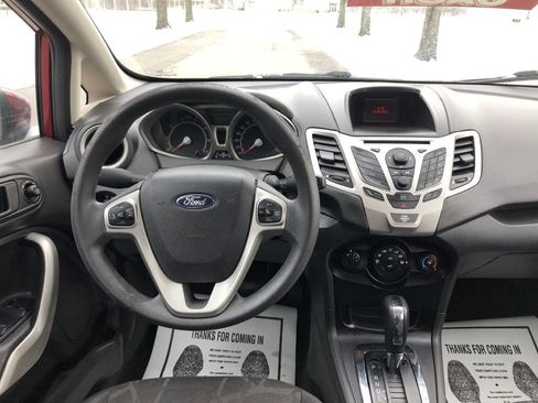 Used 2013 Ford Fiesta SE image 13