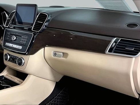 Used 2017 Mercedes-Benz GLE 350 image 23