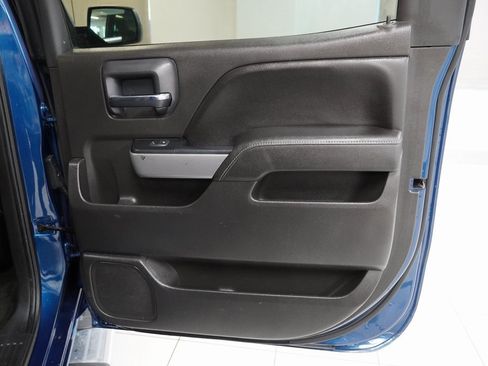 Used 2018 Chevrolet Silverado 1500 LT w/ All Star Edition image 27