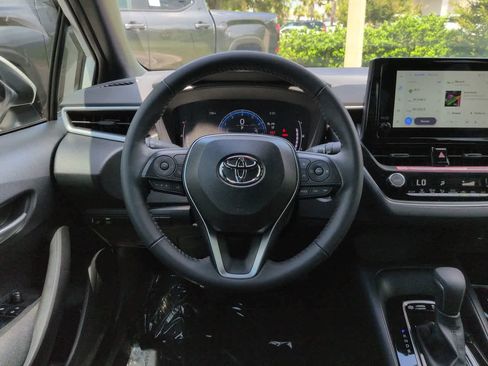 Used 2026 Toyota Corolla SE FWD image 15