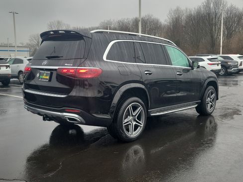 Used 2024 Mercedes-Benz GLS 450 4MATIC image 4