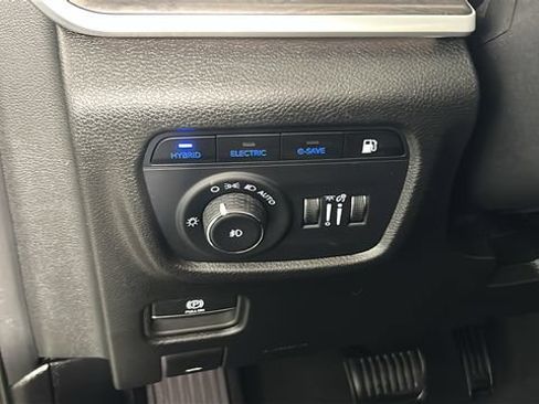 Used 2024 Jeep Grand Cherokee Limited 4xe AWD/4WD image 19