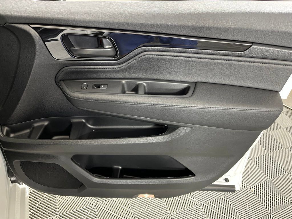 Certified 2026 Honda Odyssey Touring image 28