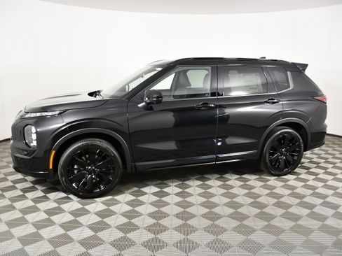 New 2026 Mitsubishi Outlander SEL Black Edition AWD/4WD image 9