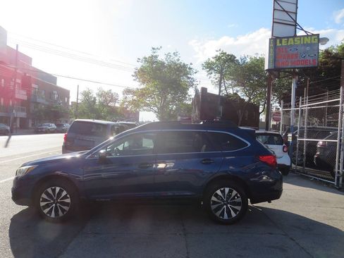 Used 2015 Subaru Outback 2.5i Limited AWD/4WD image 6
