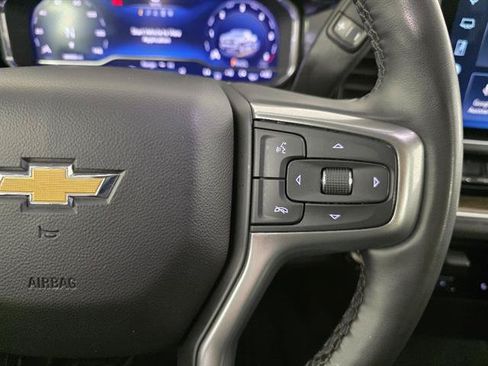 Used 2025 Chevrolet Silverado 1500 LT AWD/4WD image 32