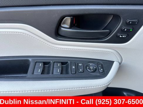 Used 2025 Honda Odyssey EX-L image 12