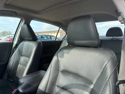 Used 2016 Honda Accord EX-L image 10