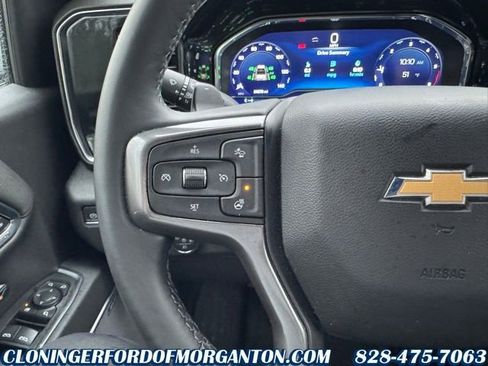 Used 2023 Chevrolet Silverado 1500 High Country w/ Technology Package image 32