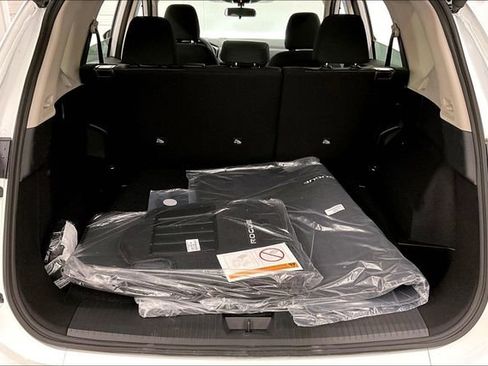New 2026 Nissan Rogue SV FWD image 40