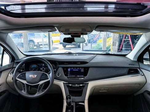 Used 2022 Cadillac XT5 Premium Luxury image 35