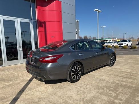 Used 2018 Nissan Altima 2.5 SV image 4