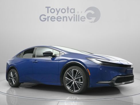 Used 2025 Toyota Prius Limited w/ Limited Premium Package FWD image 20