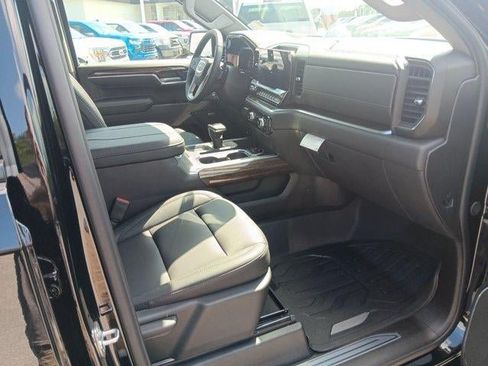 New 2026 GMC Sierra 1500 Elevation w/ Elevation Premium Package AWD/4WD image 18