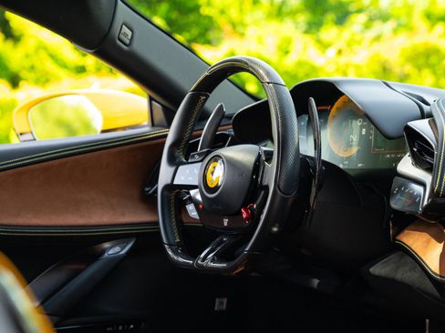 Used 2021 Ferrari SF90 Stradale AWD/4WD image 5