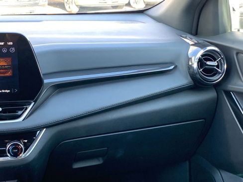 Used 2025 Chevrolet Equinox LT image 34