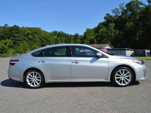 Used 2014 Toyota Avalon Limited FWD image 57