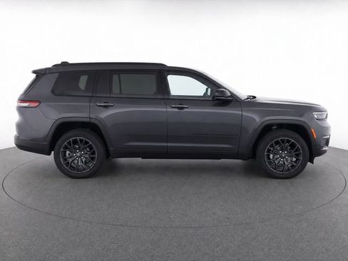 Used 2025 Jeep Grand Cherokee L Summit AWD/4WD image 4
