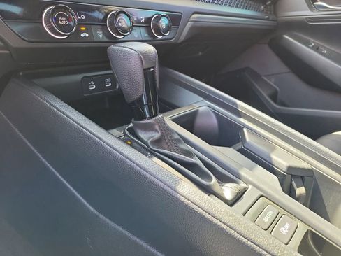 Used 2023 Honda Accord LX image 28