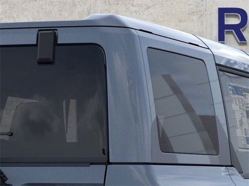 New 2025 Ford Bronco Badlands image 25