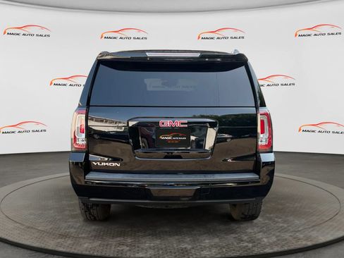 Used 2017 GMC Yukon SLT AWD/4WD image 9