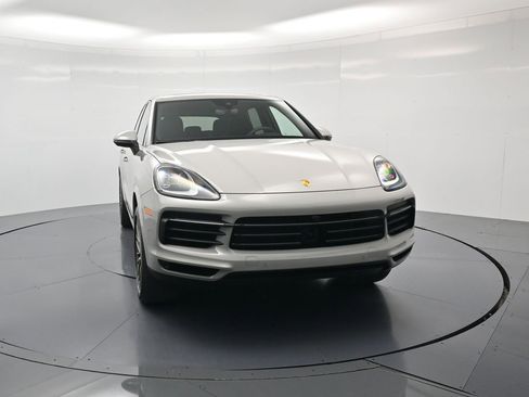 Certified 2023 Porsche Cayenne Platinum Edition AWD/4WD image 34