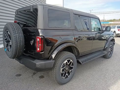 New 2025 Ford Bronco Outer Banks image 3