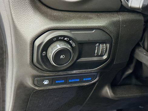 Used 2023 Jeep Wrangler Unlimited w/ 8.4" Radio Group AWD/4WD image 17