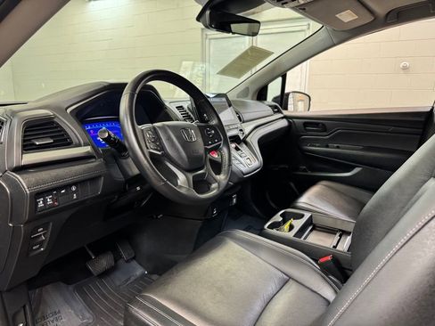 Used 2023 Honda Odyssey EX-L image 13