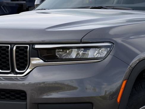 New 2026 Jeep Grand Cherokee L Laredo w/ Trailer Tow Package AWD/4WD image 6