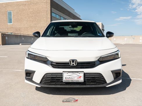 Used 2024 Honda Civic Sport image 2