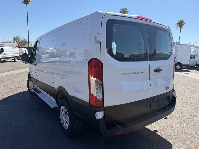 Used 2025 Ford Transit 250 Low Roof w/ Exterior Upgrade Package RWD image 5
