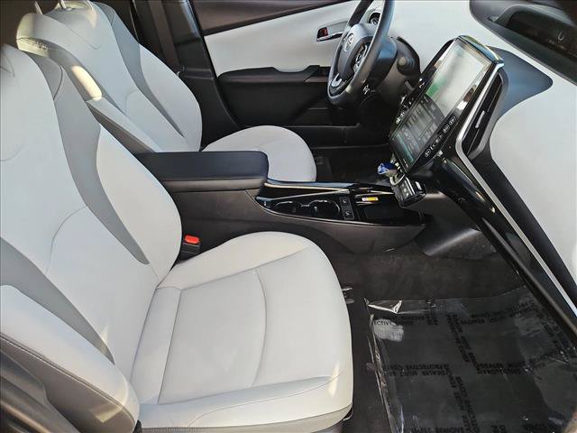 Certified 2022 Toyota Prius Prime XLE w/ Protection Package (TMS) FWD image 27