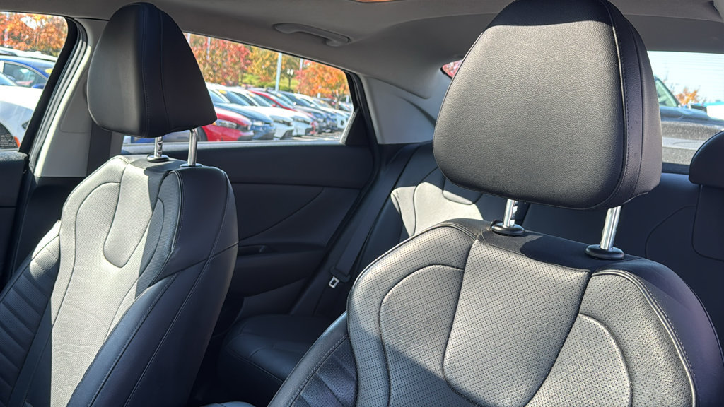 Used 2021 Hyundai Elantra Limited w/ Cargo Package FWD image 13