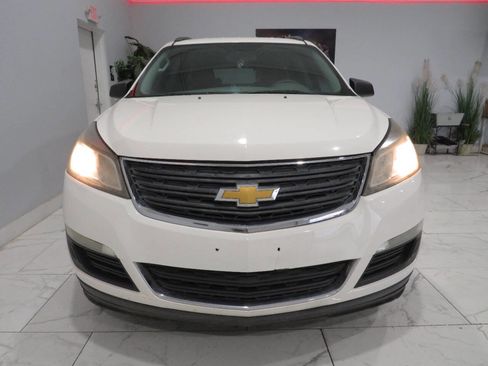 Used 2014 Chevrolet Traverse LS image 8
