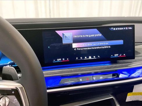 Used 2024 BMW 750e xDrive w/ Premium Package 2 image 5