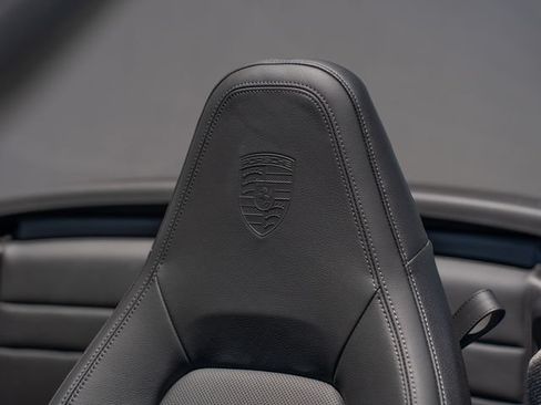 Certified 2025 Porsche 911 Carrera RWD image 20