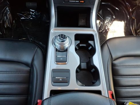 Used 2024 Ford Edge SEL AWD/4WD image 19