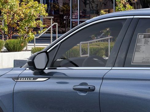 New 2025 Lincoln Corsair Reserve image 19