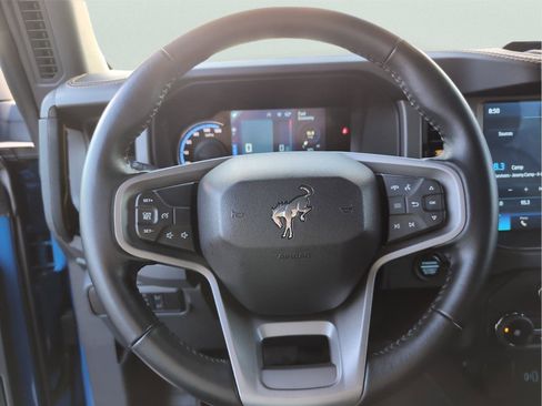 Used 2024 Ford Bronco Badlands image 16