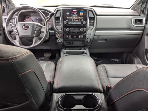 Used 2021 Nissan Titan PRO-4X w/ Pro-4x Convenience Package image 32