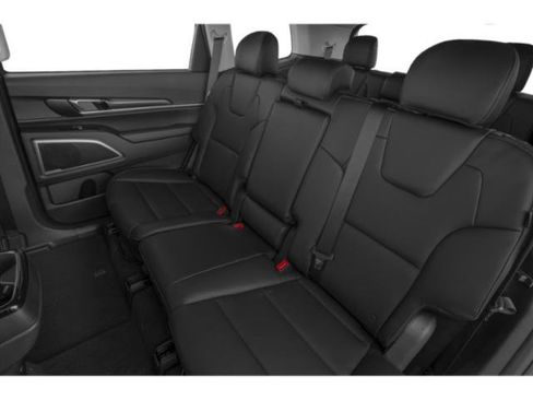 Used 2024 Kia Telluride LX image 16