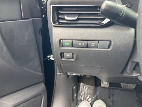 New 2025 Nissan Sentra SV image 18