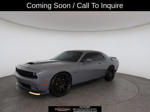 Used 2019 Dodge Challenger R/T w/ Blacktop Package RWD image 3