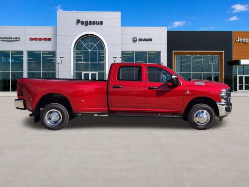 New 2026 RAM 3500 Tradesman AWD/4WD image 7